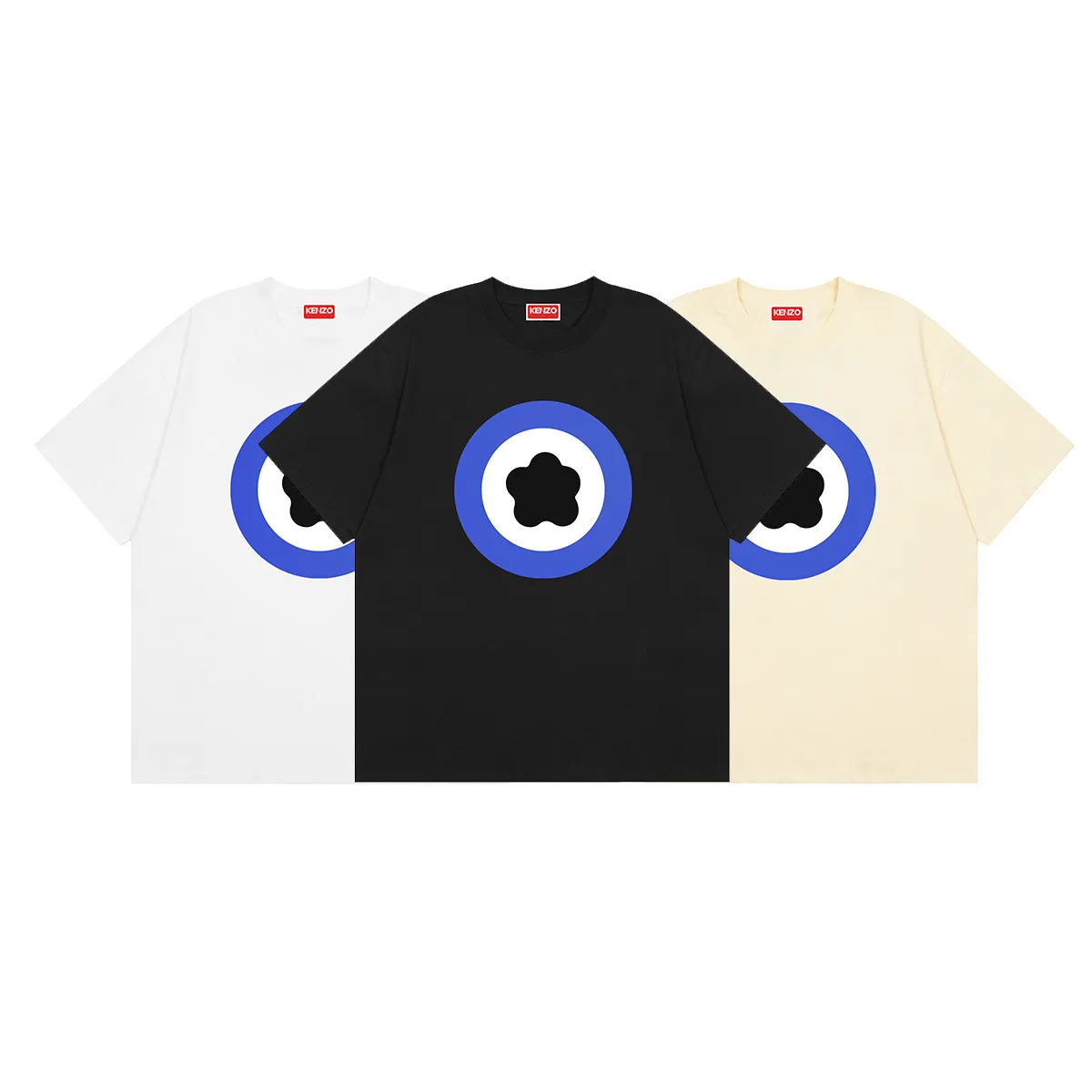 KENZO SS 23 Loose short-sleeved T-shirt with graphic print. This T-shirt is decorated with KENZO Target... graphic. Its style is inspired by the British band The Who and the pop art movement. Different colors move from petals to flowers, creating a staggered effect. Color: Black White Size: M L XL XXL Three standards: K 65
